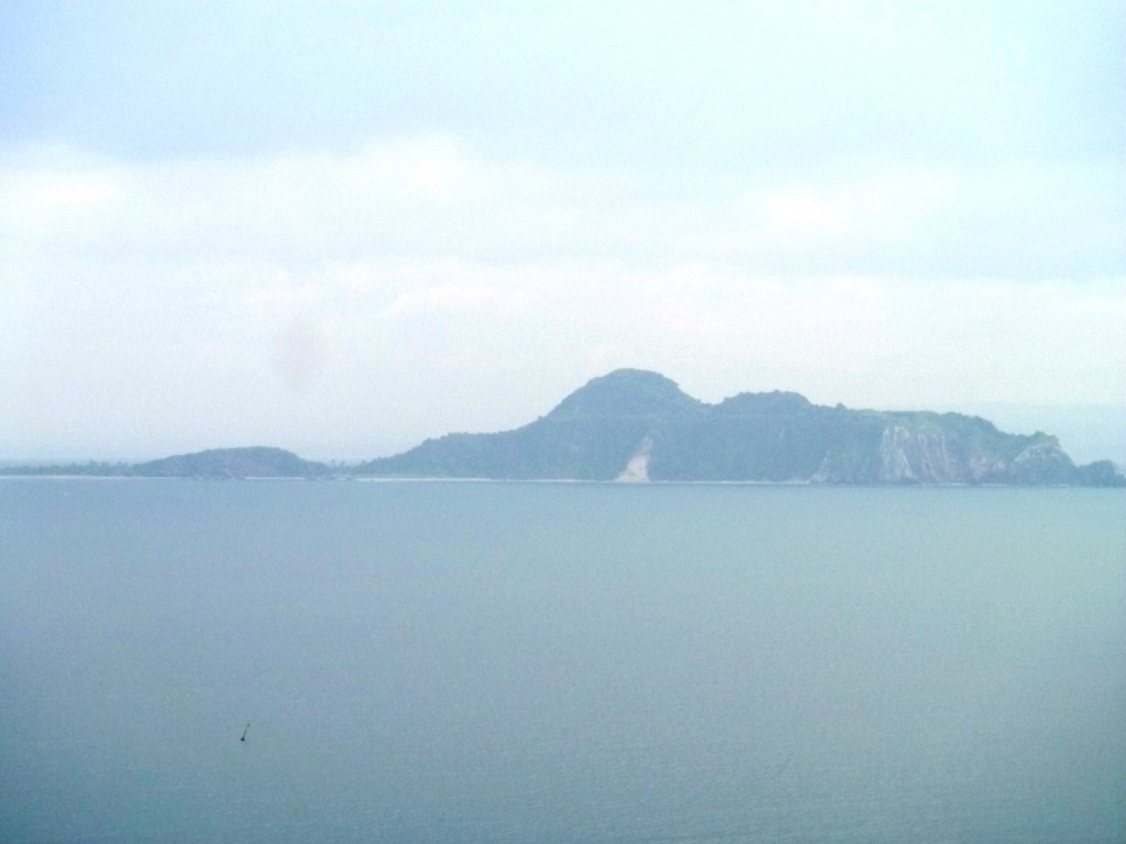 Caballo Island - the view that led to the discovery of the cemetery