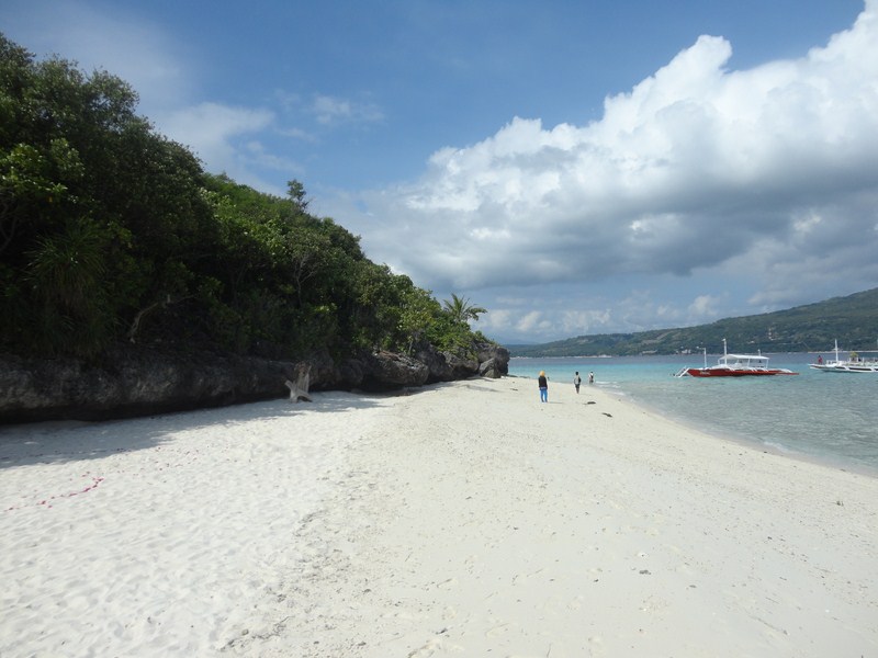 The island's signature shifting sandbar